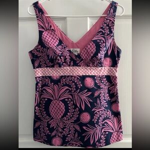 Lilly Pulitzer lined Shirt size 4. Pineapples. Pink blue